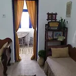 Semesterbostad Nikolakis Traditional House In The Village.