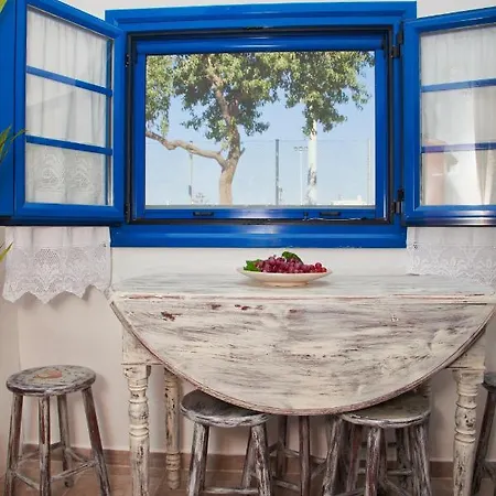 Nikolakis Traditional House In The Village. * Kamári